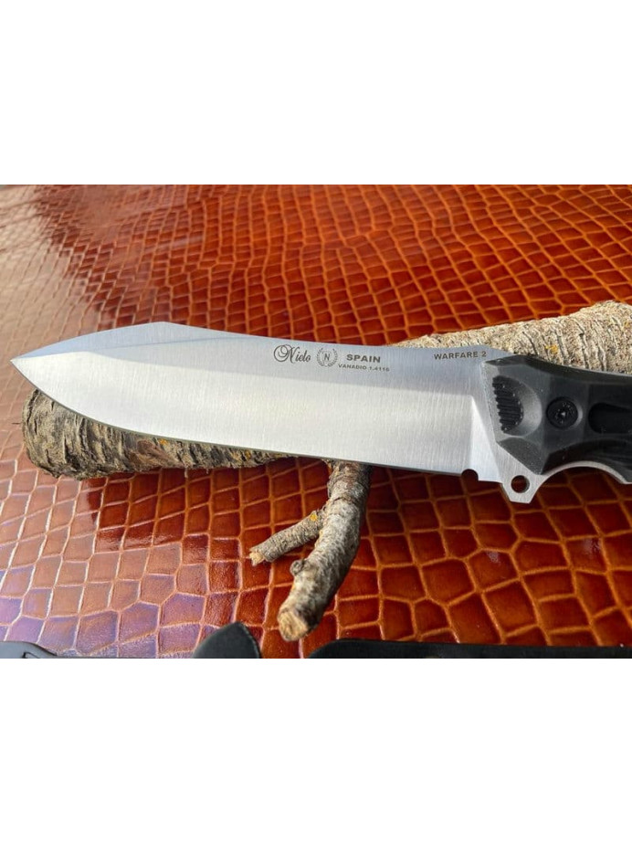 NOVEDAD CUCHILLO WARFARE 2 NIETO